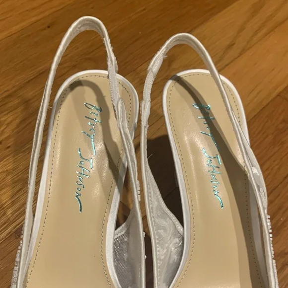 Betsey Johnson White Embroidered Heels - Picture 5 of 7